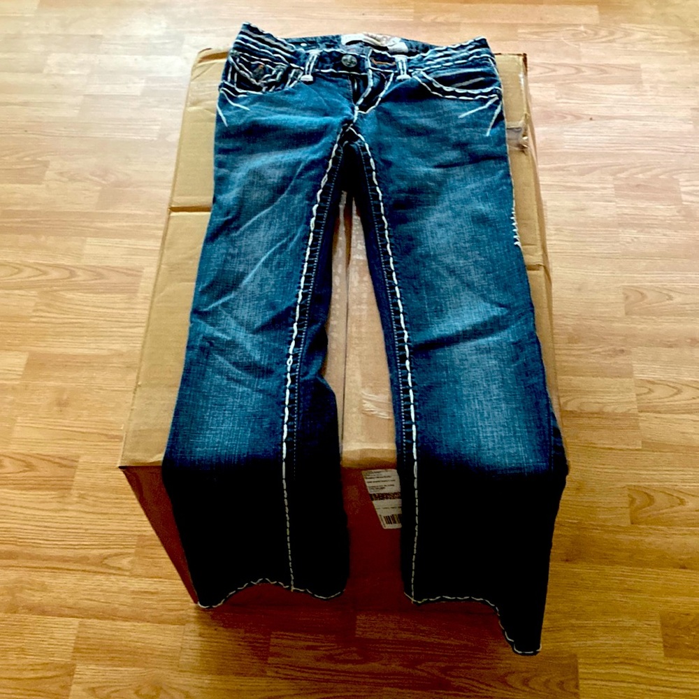 Boot cut jeans
